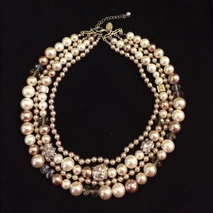 White House Black Market Necklace
